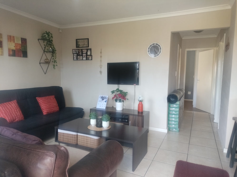 To Let 3 Bedroom Property for Rent in Hagley Western Cape